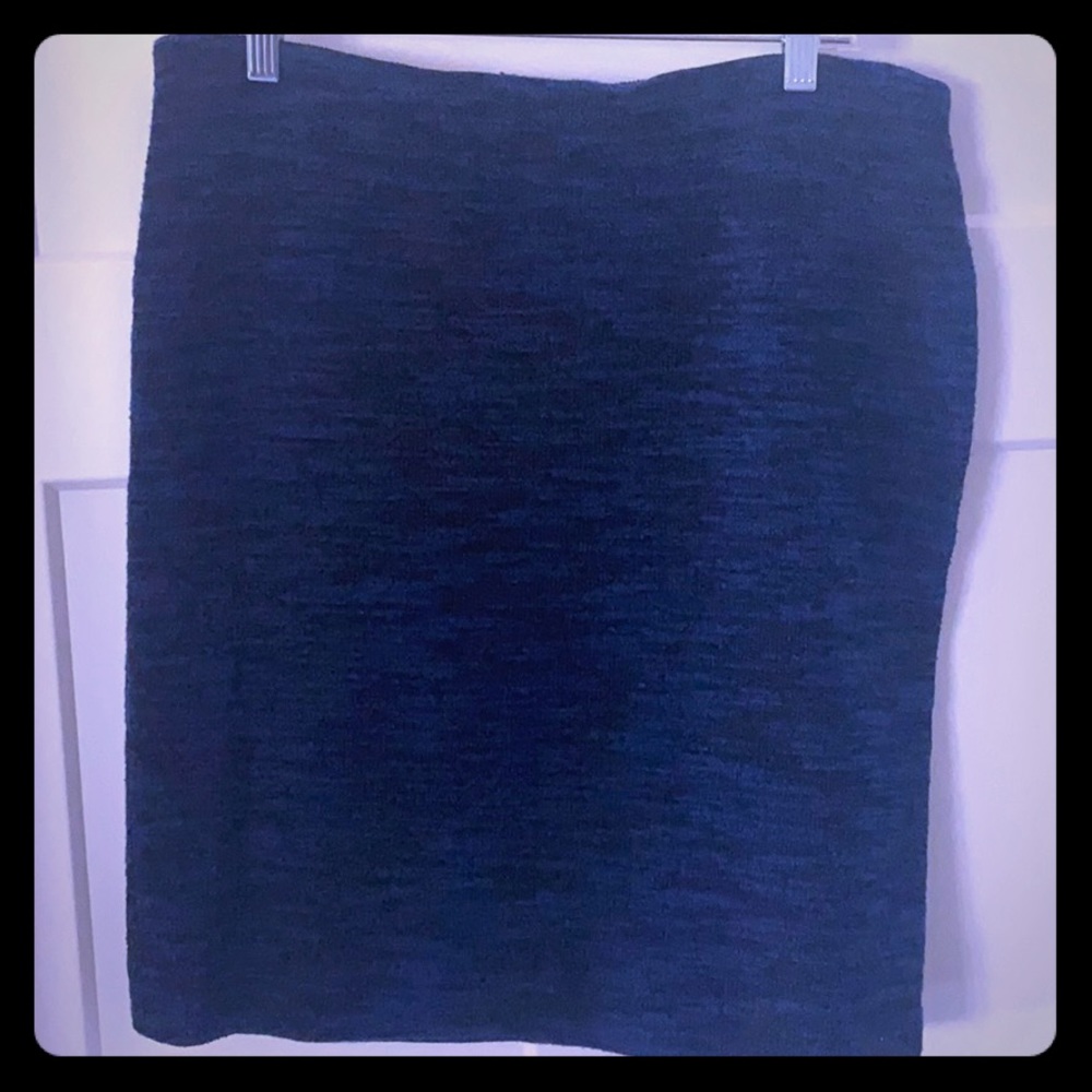 Stretch sweater skirt